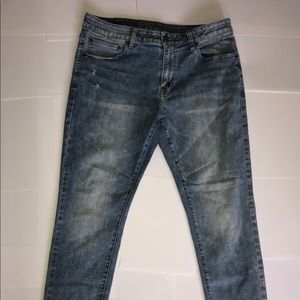 Light Wash American Eagle Jean